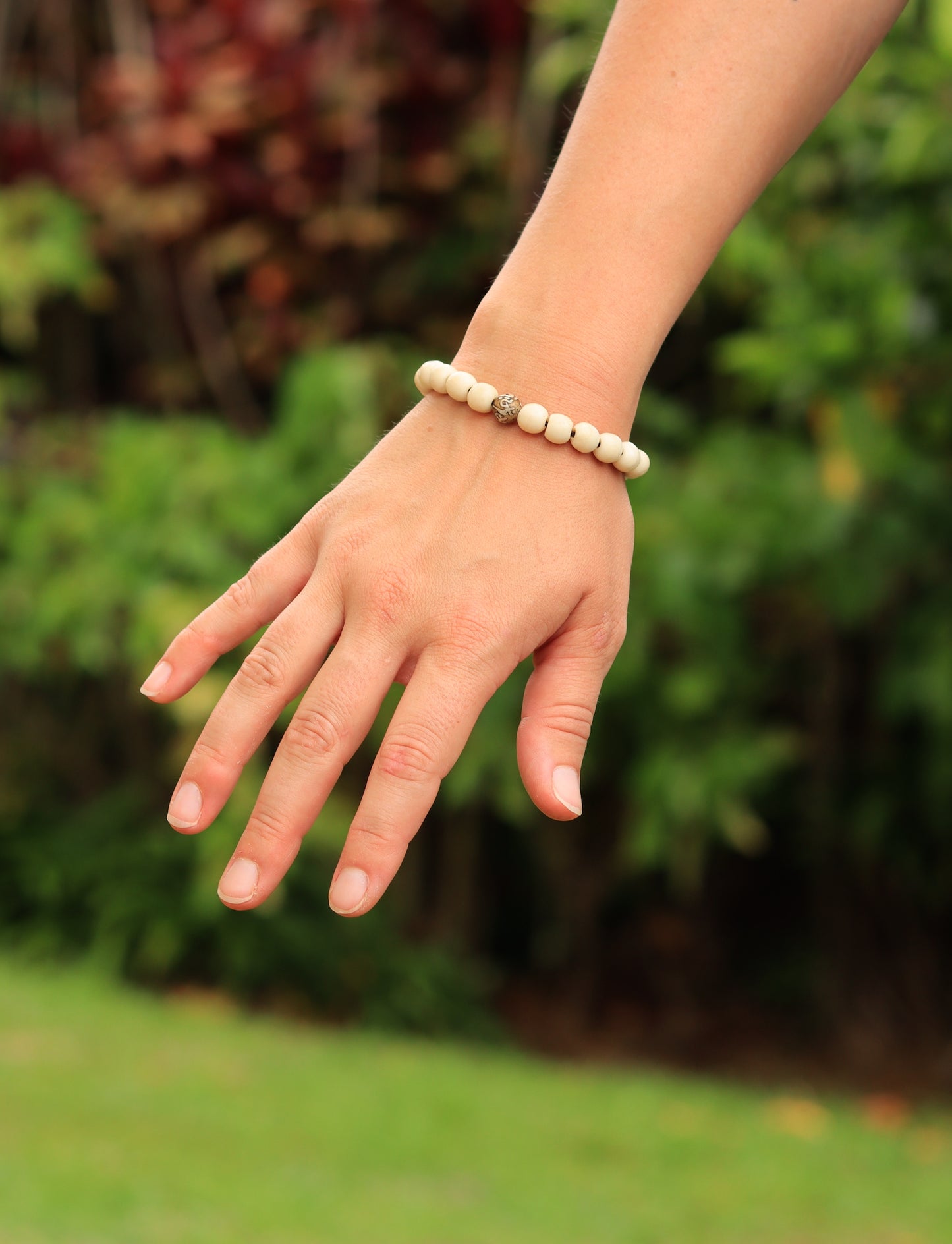 Tibetan Mala Yak Bone Wrist Mala Bracelet for Meditation (Om mani bone bead)