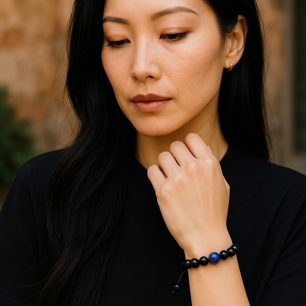 Hands Of Tibet Black Onyx Wrist Mala/Bracelet with Lapis Spacer for Meditation GMS-06