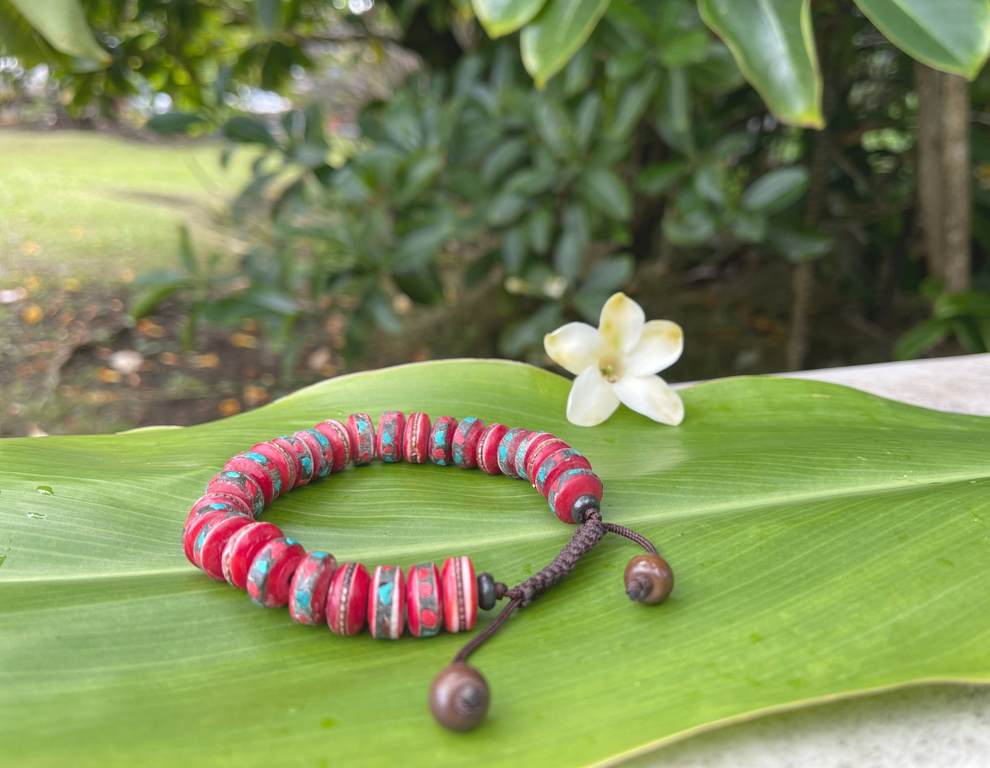 Embedded Yak Bone Tibetan Medicine Healing Wrist Mala/Yoga Bracelet for Meditation