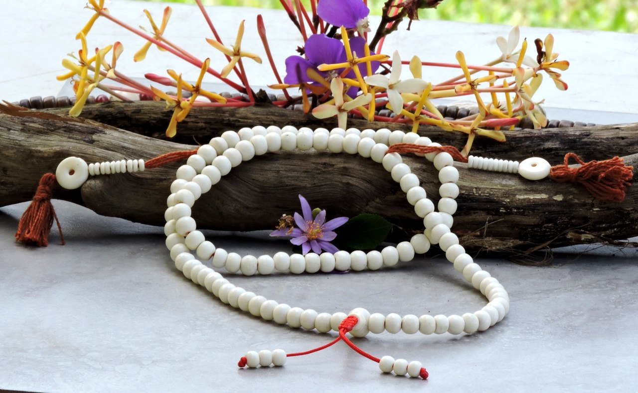 White Yak Bone Tibetan 108 Bead Mala 108 with Bone Counters