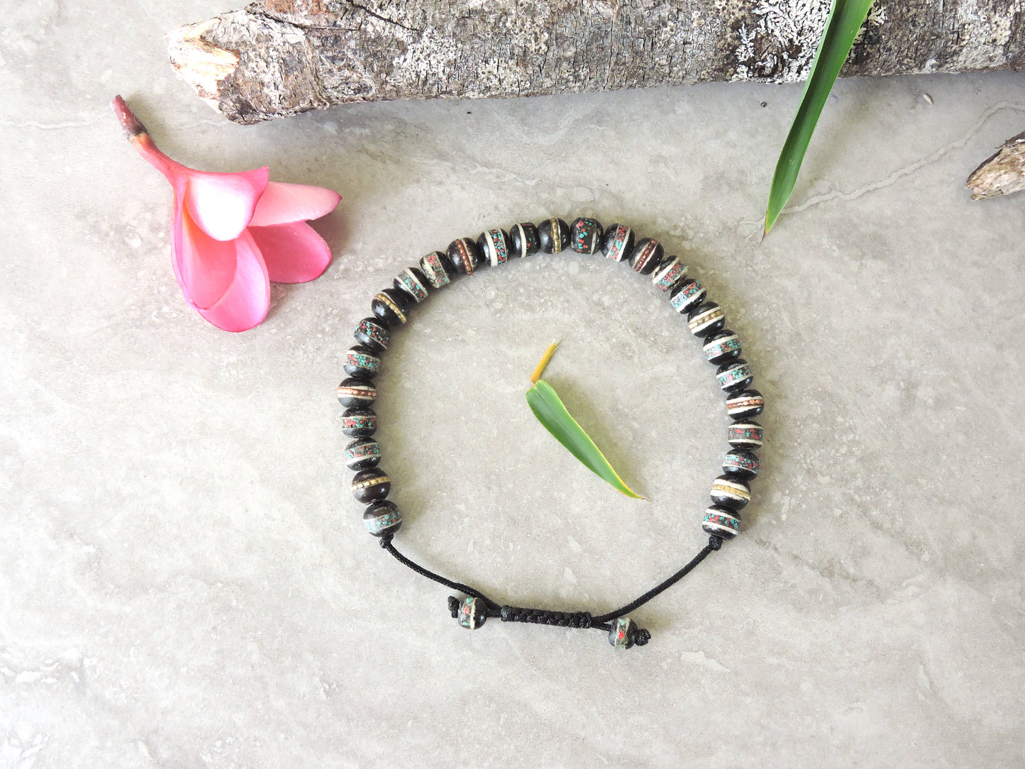 Embedded Medicine Bracelet Yoga Healing Beads Adjustable Wrist Mala (Black)