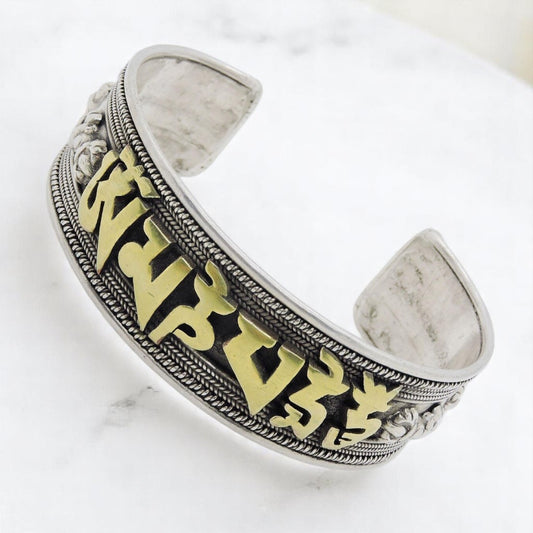 Handmade Buddha of Compassion sterling Silver Bracelet (Large)