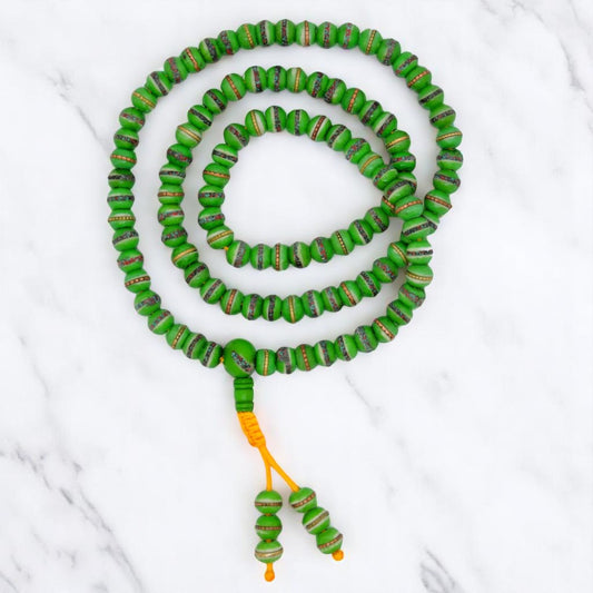 Tibetan Himalayan Yak Bone 108 Beads Embedded Necklace for Meditation (Green)